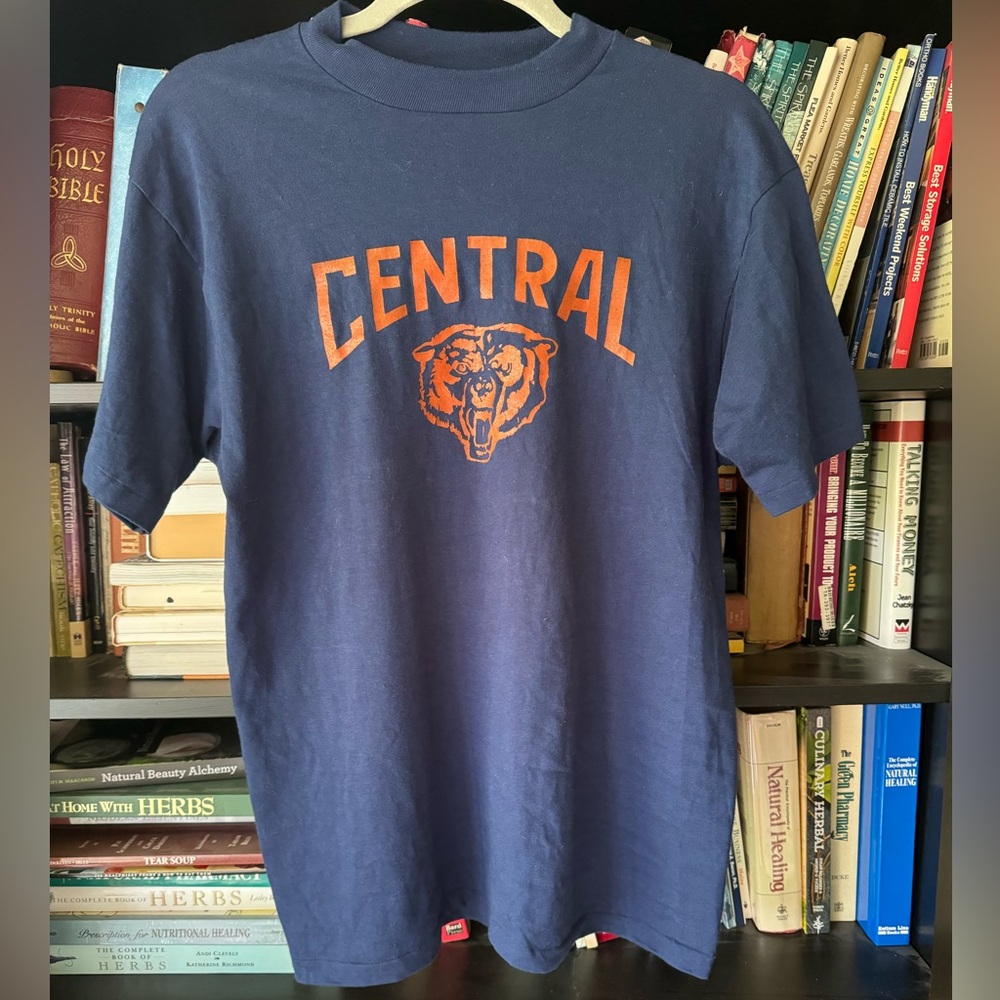 Vintage Single Stitch T-Shirt Medium Large Central Bear